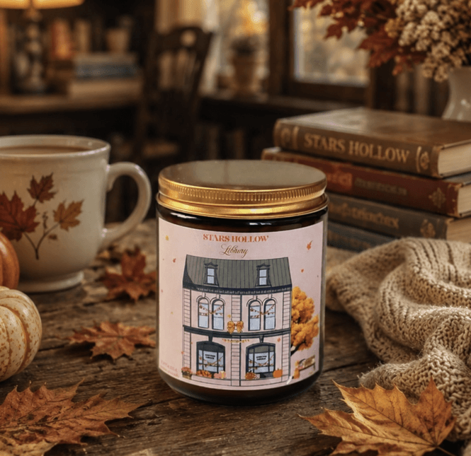 Hovedbilde DUFTLYS – Stars Hollow Library – Frøken Rosa