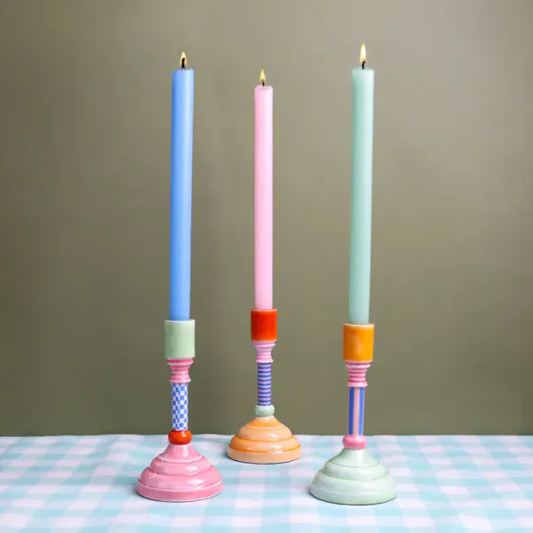 Hovedbilde LYSESTAKE – fargerik emalje – Talking Tables