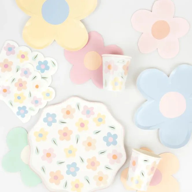 Hovedbilde SERVIETTER – Glade blomster – Meri Meri