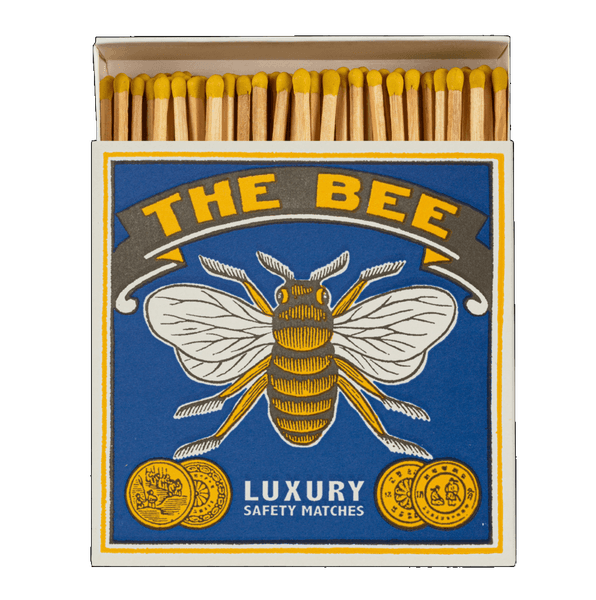 Hovedbilde FYRSTIKKESKE – The Bee – Archivist