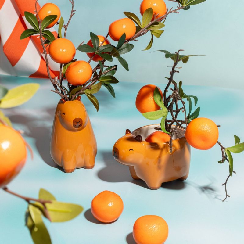 LITEN VASE – Capybara – Sass & Belle