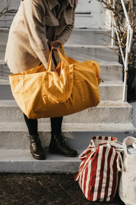 WEEKENDBAG – Gul – OMOM