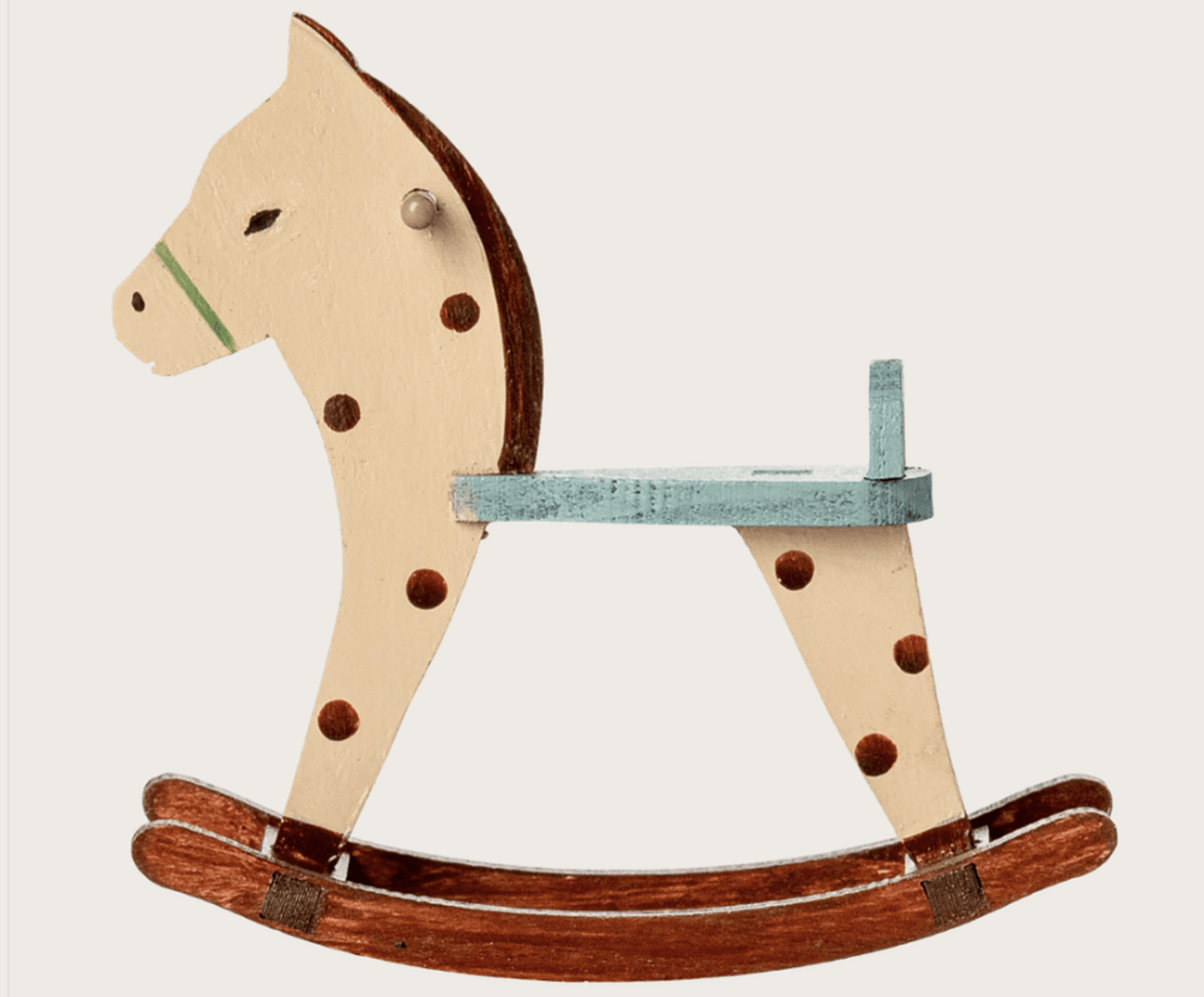 GYNGEHEST TIL MUS – Prikkete – Maileg