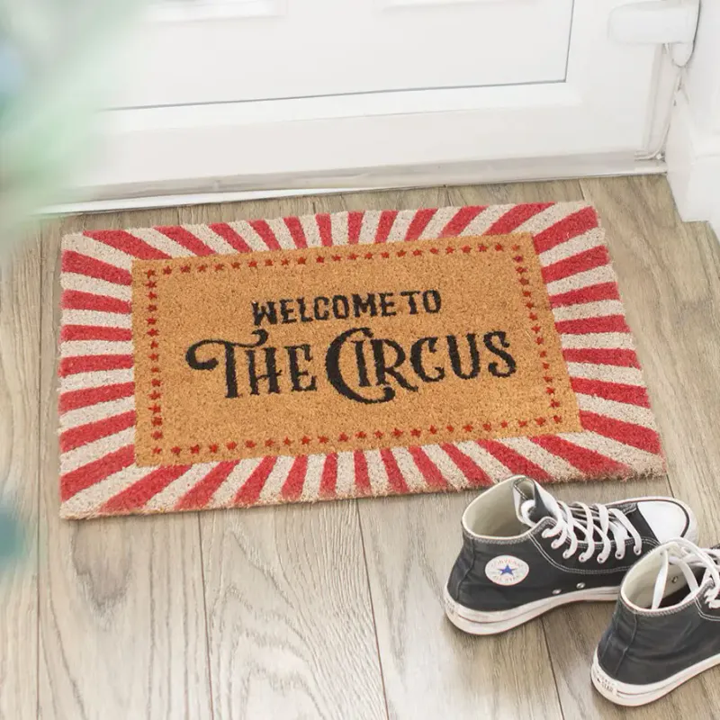 DØRMATTE – Welcome to the Circus – Something Different