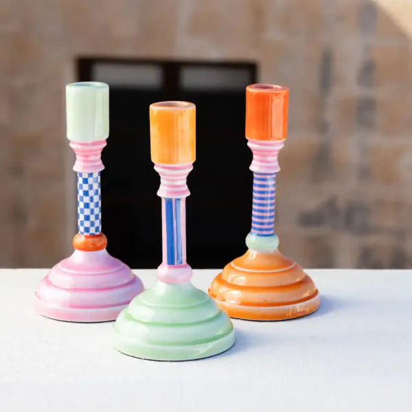 Hovedbilde LYSESTAKE – fargerik emalje – Talking Tables